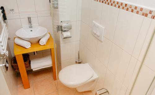 Imagen de la habitación del Hotel My Place. Foto 10