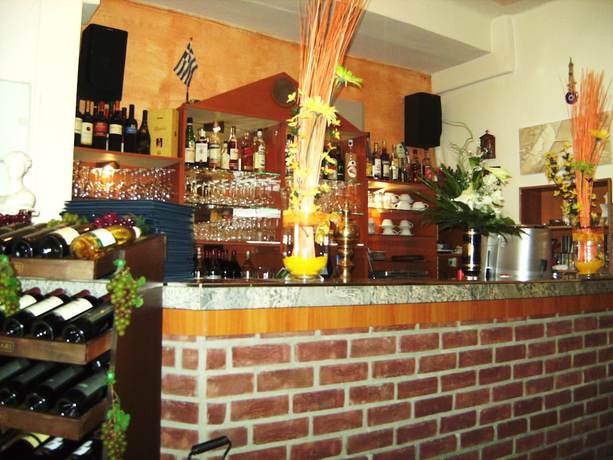Imagen del bar/restaurante del Hotel Mykonos. Foto 4