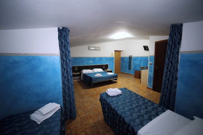 Imagen de la habitación del Hotel Napoleone. Foto 12