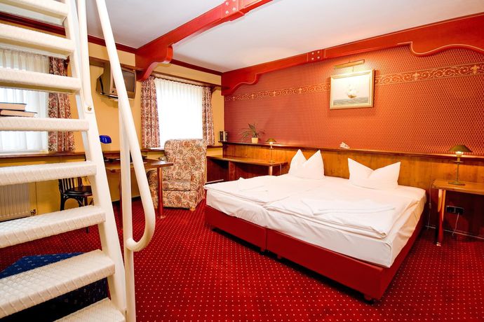 Imagen de la habitación del Hotel Nautilus. Foto 10