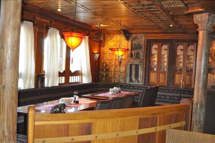 Imagen del bar/restaurante del Hotel Nautilus. Foto 4