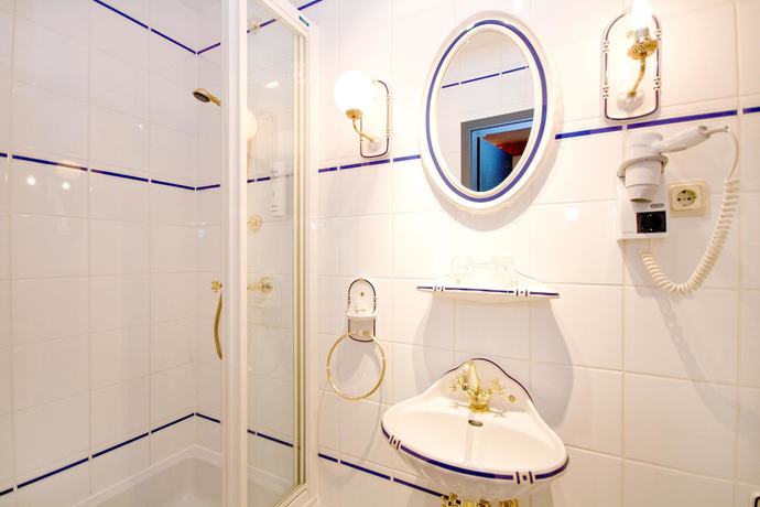 Imagen de la habitación del Hotel Nautilus. Foto 20