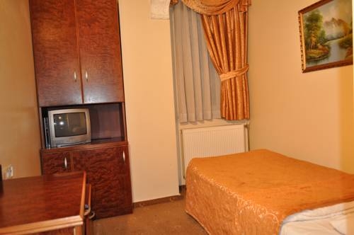 Imagen de la habitación del Hotel Nayla. Foto 15