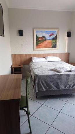 Imagen de la habitación del Hotel Nazar&eacute;. Foto 17