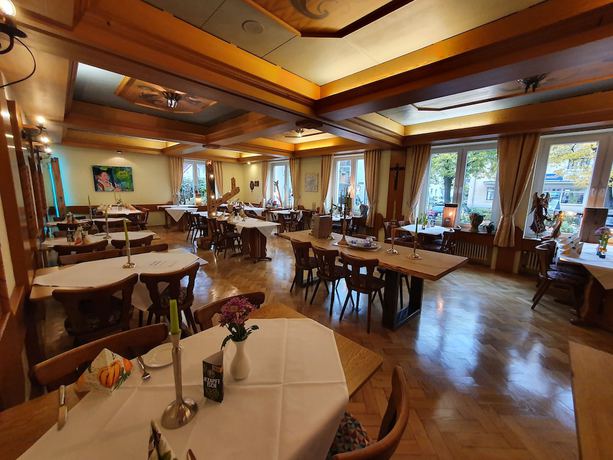 Imagen del bar/restaurante del Hotel Neuenburger Hof. Foto 2