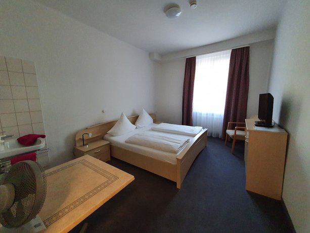 Imagen de la habitación del Hotel Neuenburger Hof. Foto 10