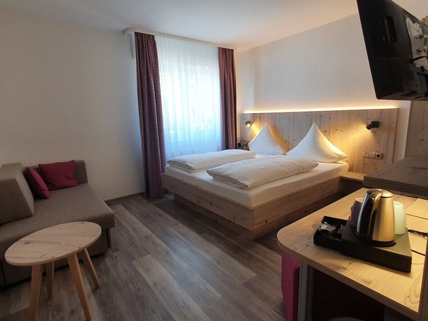 Imagen de la habitación del Hotel Neuenburger Hof. Foto 19