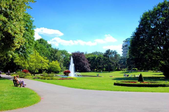 Imagen de los exteriores del Hotel Neuh&ouml;fer am S&uuml;dpark. Foto 7