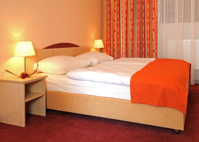 Imagen de la habitación del Hotel Neuh&ouml;fer am S&uuml;dpark. Foto 4