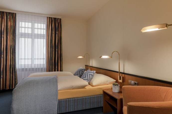 Imagen de la habitación del Hotel Neust&auml;dter Hof, Schwarzenberg/Erzgebirge. Foto 9