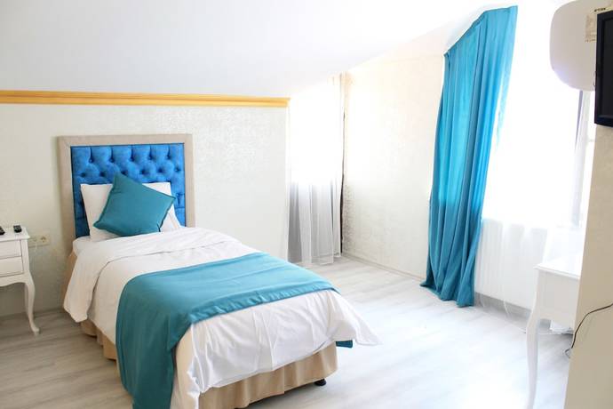 Imagen de la habitación del Hotel Nevizade. Foto 2