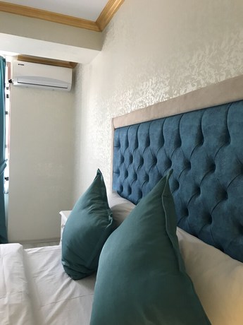 Imagen de la habitación del Hotel Nevizade. Foto 6