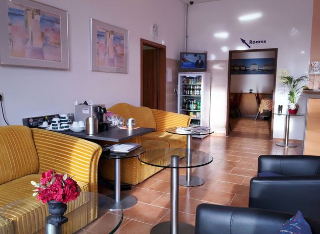 Imagen de los interiores del Hotel New Fair Munich Messe. Foto 13