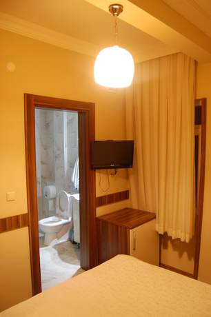 Imagen de la habitación del Hotel Nil Alav. Foto 3