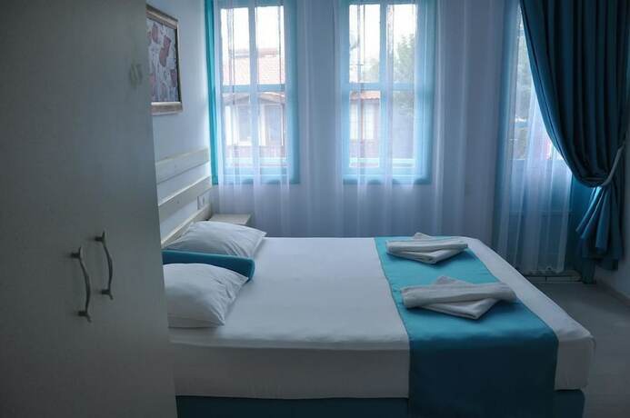 Imagen de la habitación del Hotel Nisa. Foto 11