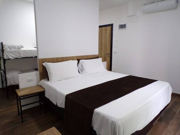 Imagen de la habitación del Hotel Nord Est. Foto 17