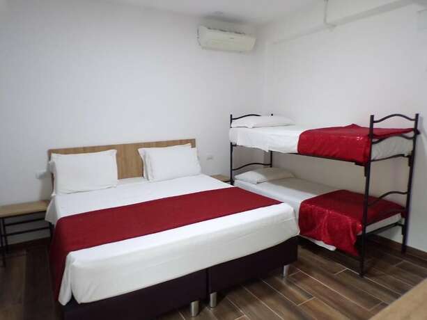 Imagen general del Hotel Nord Est. Foto 3