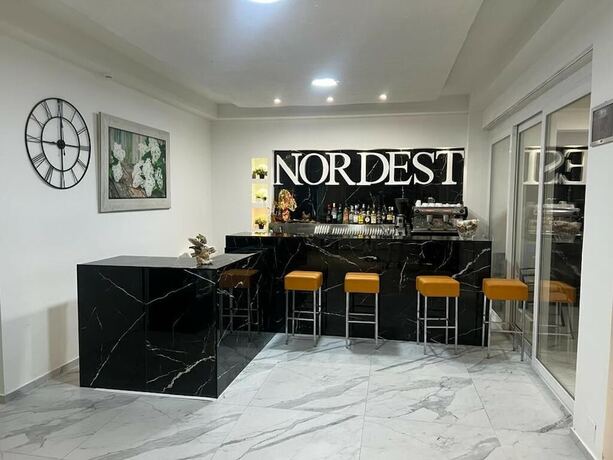 Imagen general del Hotel Nord Est. Foto 15