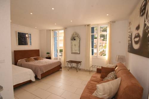 Imagen de la habitación del Hotel Normandy. Foto 7