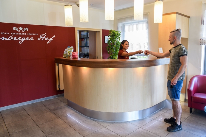 Imagen de los interiores del Hotel N&uuml;rnberger Hof. Foto 18