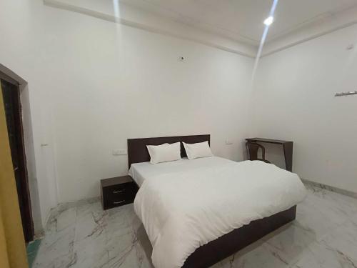 Imagen general del Hotel O Home Ayodhya Homestay. Foto 9