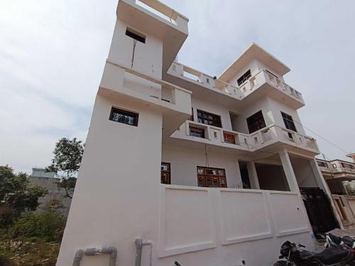 Imagen general del Hotel O Home Ayodhya Homestay. Foto 10