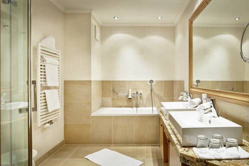 Imagen de la habitación del Hotel Oberschwarzach. Foto 7