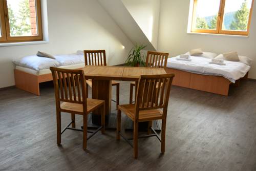 Imagen de la habitación del Hotel Obzor. Foto 3