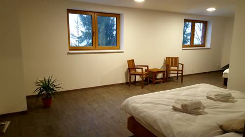 Imagen de la habitación del Hotel Obzor. Foto 5