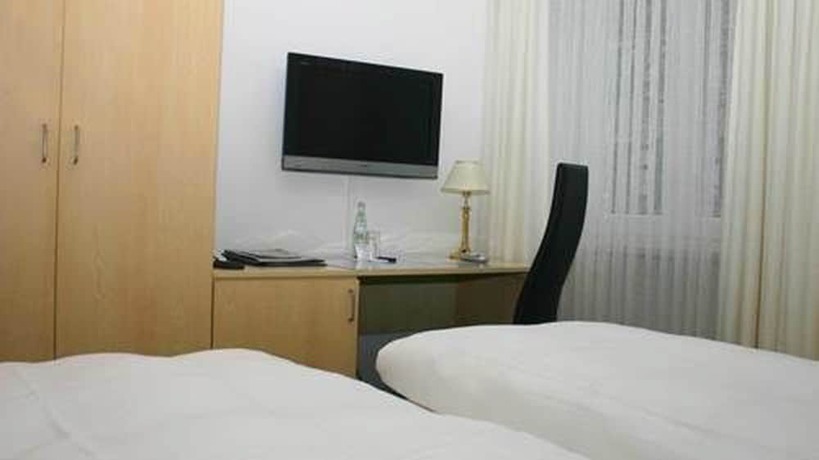 Imagen de la habitación del Hotel Occam. Foto 4