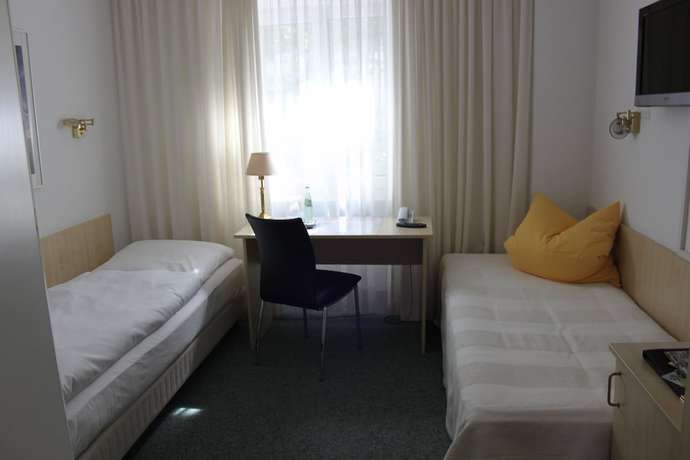Imagen de la habitación del Hotel Occam. Foto 15