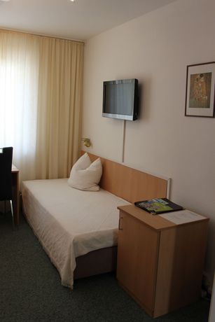 Imagen de la habitación del Hotel Occam. Foto 18