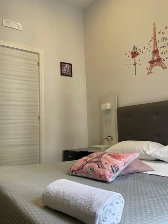 Imagen de la habitación del Hotel Oceania. Foto 2