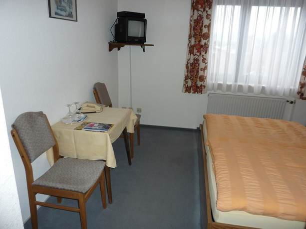 Imagen de la habitación del Hotel Ockenheim. Foto 5