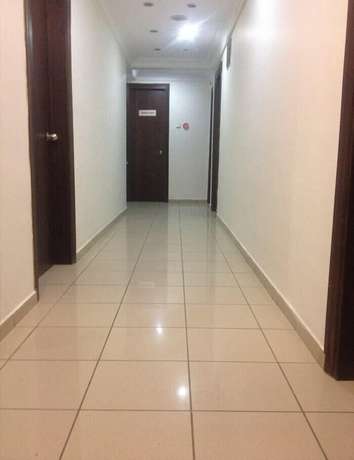 Imagen de los interiores del Hotel Okay. Foto 16