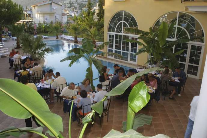 Imagen del bar/restaurante del Hotel Olivia, Kusadasi. Foto 6