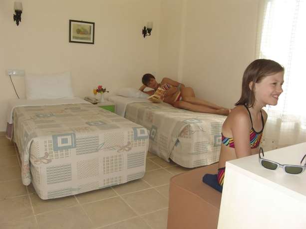 Imagen de la habitación del Hotel Olivia, Kusadasi. Foto 13