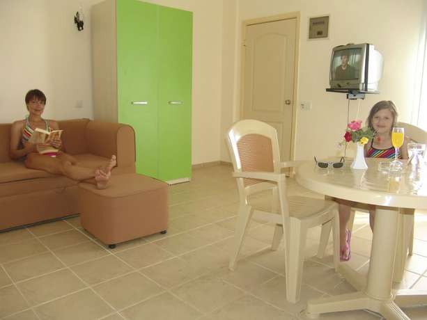 Imagen de la habitación del Hotel Olivia, Kusadasi. Foto 15
