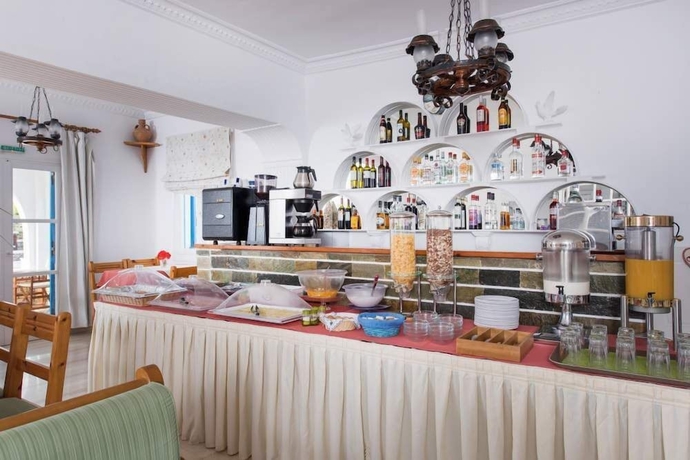 Imagen del bar/restaurante del Hotel Olympia. Foto 2