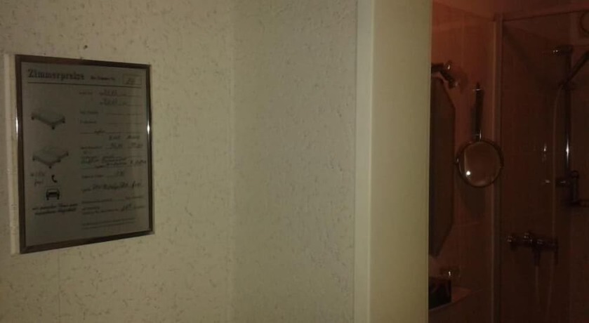 Imagen de la habitación del Hotel Olympia, Frechen. Foto 2