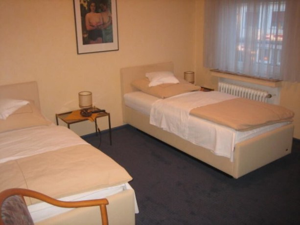 Imagen de la habitación del Hotel Olympia, Frechen. Foto 7
