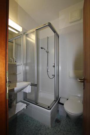 Imagen de la habitación del Hotel Olympia Schie&szlig;anlage. Foto 6