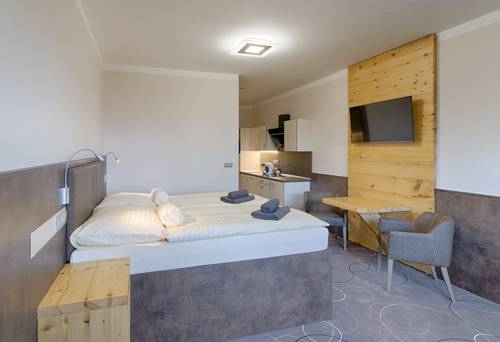 Imagen de la habitación del Hotel Orion. Foto 15