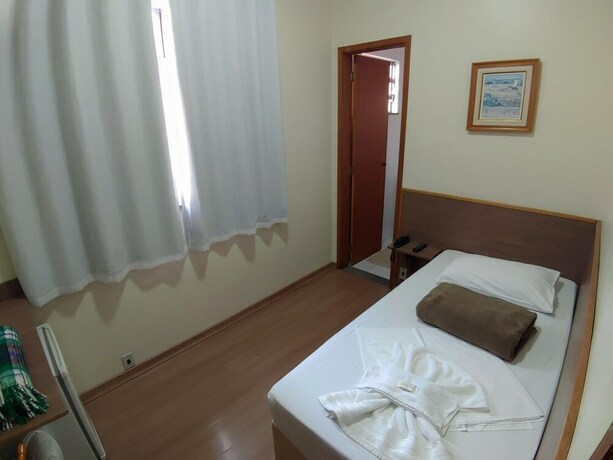 Imagen de la habitación del Hotel Orleans. Foto 10