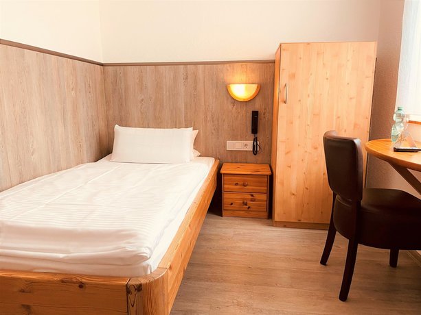 Imagen de la habitación del Hotel Orthwein. Foto 9