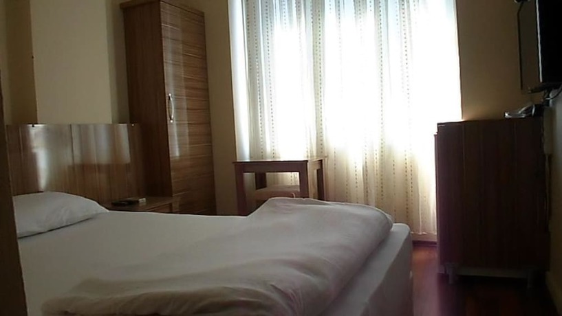 Imagen de la habitación del Hotel Ozkar. Foto 7
