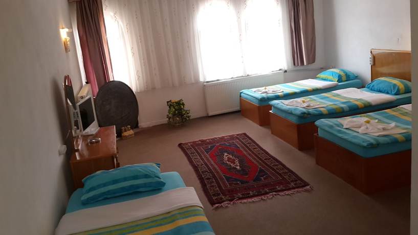 Imagen de la habitación del Hotel Ozyel. Foto 4
