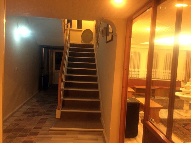 Imagen de los interiores del Hotel Ozyel. Foto 19