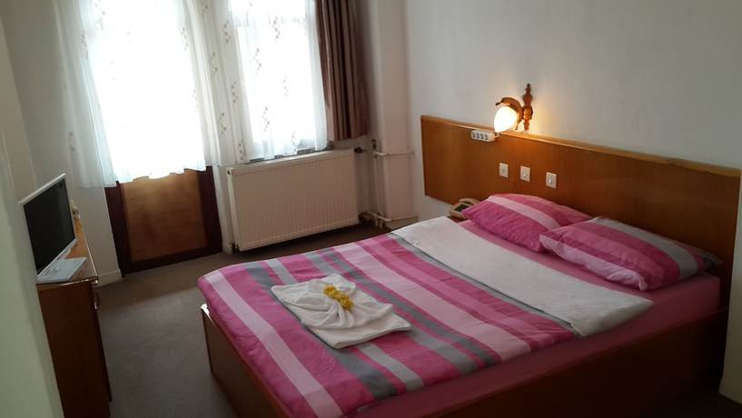 Imagen de la habitación del Hotel Ozyel. Foto 11