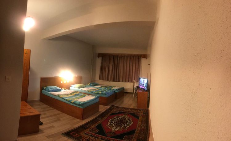 Imagen de la habitación del Hotel Ozyel. Foto 14